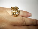 Anel Dourado com Strass